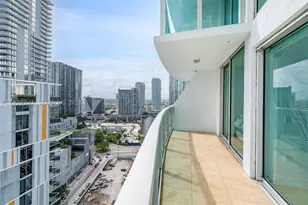 41 SE 5th, Miami, FL 33131 - Photo 4