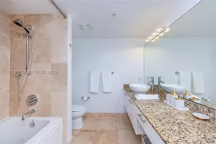 41 SE 5th, Miami, FL 33131 - Photo 16