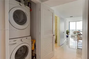 88 SW 7th, Miami, FL 33130 - Photo 38