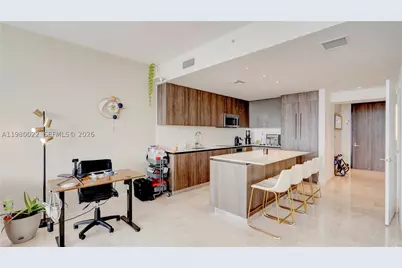 88 SW 7th #2706, Miami, FL 33130 - Photo 14