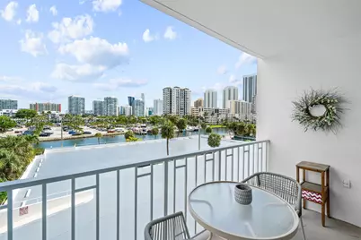 500 Bayview #325, Sunny Isles Beach, FL 33160 - Photo 10