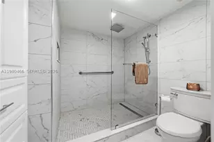17801 N Bay, Sunny Isles Beach, FL 33160 - Photo 22