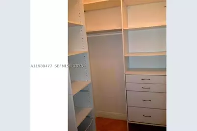 19900 E Country Club #806, Aventura, FL 33180 - Photo 2