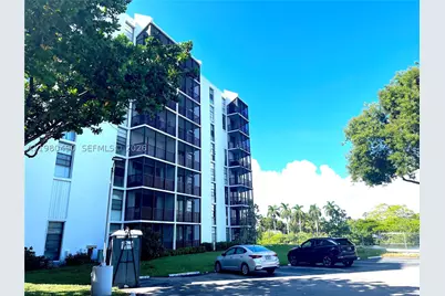 3475 N Country Club #716, Aventura, FL 33180 - Photo 1