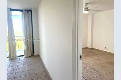 3475 N Country Club #716, Aventura, FL 33180 - Photo 8