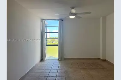 3475 N Country Club #716, Aventura, FL 33180 - Photo 12