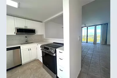 3475 N Country Club #716, Aventura, FL 33180 - Photo 2