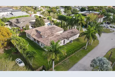 12981 SW 197th, Miami, FL 33177 - Photo 72