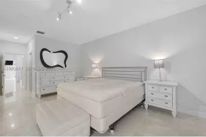 18450 NE 30th, Aventura, FL 33160 - Photo 18