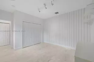 18450 NE 30th, Aventura, FL 33160 - Photo 14