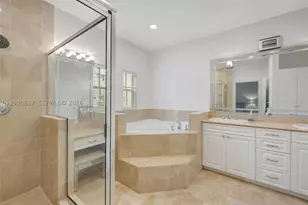 18450 NE 30th, Aventura, FL 33160 - Photo 24