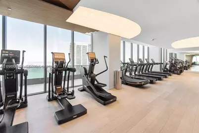 1000 Brickell #3310, Miami, FL 33131 - Photo 10