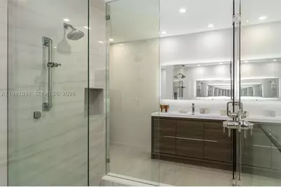527 Orton #902, Fort Lauderdale, FL 33304 - Photo 6