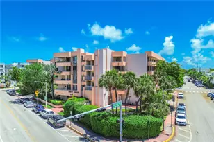 8101 Byron, Miami Beach, FL 33141 - Photo 2