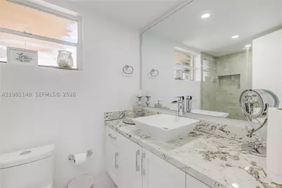 8101 Byron #509, Miami Beach, FL 33141 - Photo 10