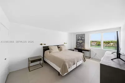 5750 Collins #4F, Miami Beach, FL 33140 - Photo 20