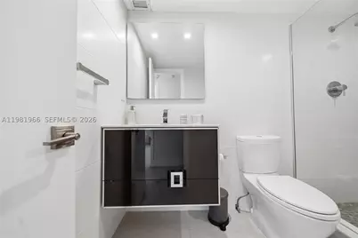 5750 Collins #4F, Miami Beach, FL 33140 - Photo 32