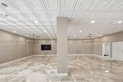 5750 Collins #4F, Miami Beach, FL 33140 - Photo 42