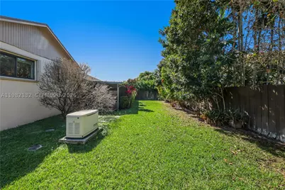 11541 SW 100th, Miami, FL 33176 - Photo 36