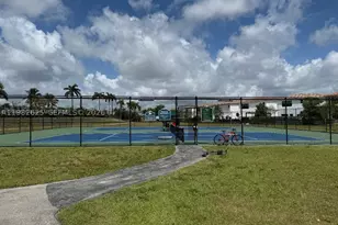 424 NE 194th, Miami, FL 33179 - Photo 24
