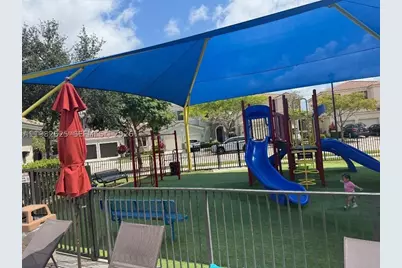 424 NE 194th, Miami, FL 33179 - Photo 22