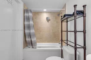 350 S Miami, Miami, FL 33130 - Photo 26