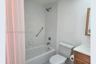 9261 Sunrise Lakes #201, Sunrise, FL 33322 - Photo 36