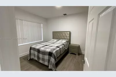 11581 SW 10th, Pembroke Pines, FL 33025 - Photo 18