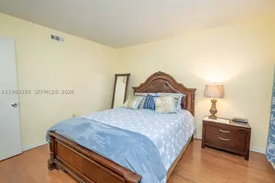 1000 Colony Point #203, Pembroke Pines, FL 33026 - Photo 20