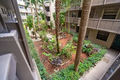 1000 Colony Point #203, Pembroke Pines, FL 33026 - Photo 36