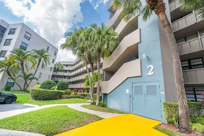 1000 Colony Point #203, Pembroke Pines, FL 33026 - Photo 38