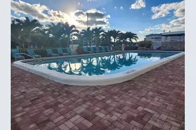 401 Golden Isles #1114, Hallandale Beach, FL 33009 - Photo 44