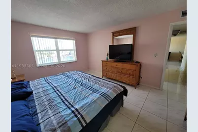 401 Golden Isles #1114, Hallandale Beach, FL 33009 - Photo 12