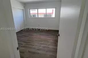 462 Golden Isles, Hallandale Beach, FL 33009 - Photo 10