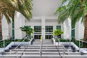 950 Brickell Bay, Miami, FL 33131 - Photo 2