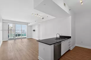 950 Brickell Bay, Miami, FL 33131 - Photo 12