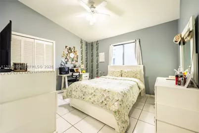 930 NW 197th, Pembroke Pines, FL 33029 - Photo 24