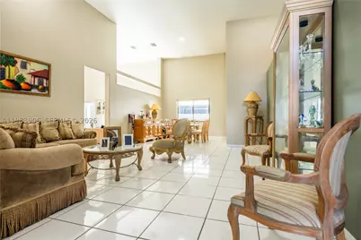 930 NW 197th, Pembroke Pines, FL 33029 - Photo 10