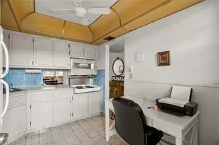 19001 NE 14th, Miami, FL 33179 - Photo 22