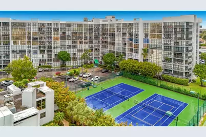 1000 Parkview #121, Hallandale Beach, FL 33009 - Photo 52