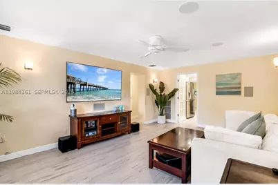 222 SW 7th, Dania Beach, FL 33004 - Photo 10