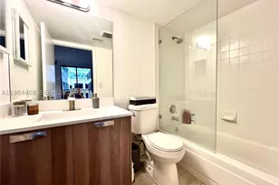540 Brickell Key, Miami, FL 33131 - Photo 22