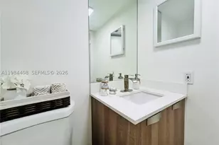540 Brickell Key, Miami, FL 33131 - Photo 18