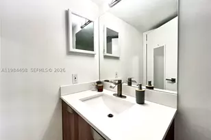 540 Brickell Key, Miami, FL 33131 - Photo 24