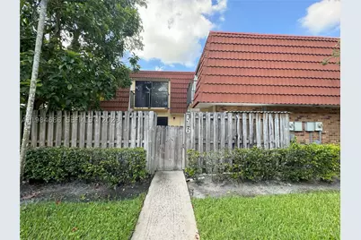 716 NW 98th, Plantation, FL 33324 - Photo 2