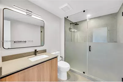 121 NE 5th #3005, Miami, FL 33130 - Photo 14