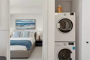121 NE 5th, Miami, FL 33132 - Photo 24