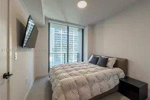 121 NE 5th, Miami, FL 33132 - Photo 12