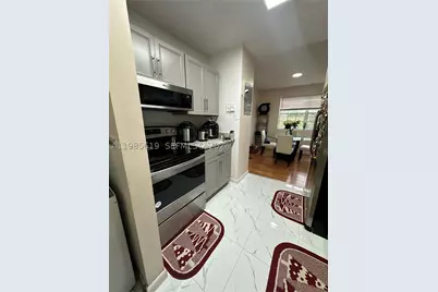 8657 SW 5th #205, Pembroke Pines, FL 33025 - Photo 8