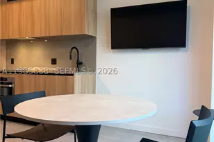 121 NE 5th, Miami, FL 33132 - Photo 18